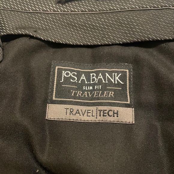 Suit - Picture 3 of 9